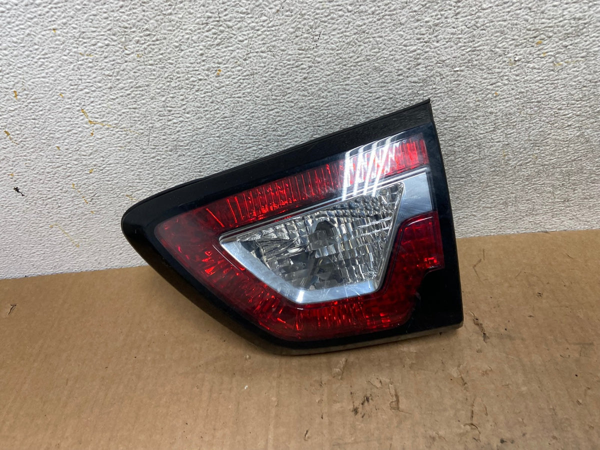 2013 2017 Chevrolet Traverse Right Passenger RH Inner Tail Light AI5649 LK0