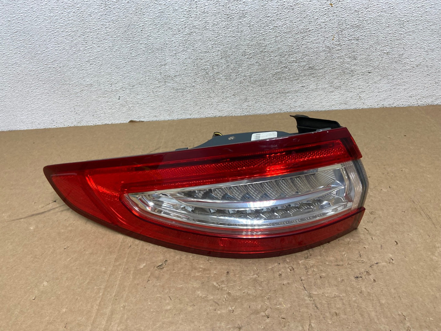 2013 to 2016 Ford Fusion Left Driver LH Side Tail Light AG1103 LK0