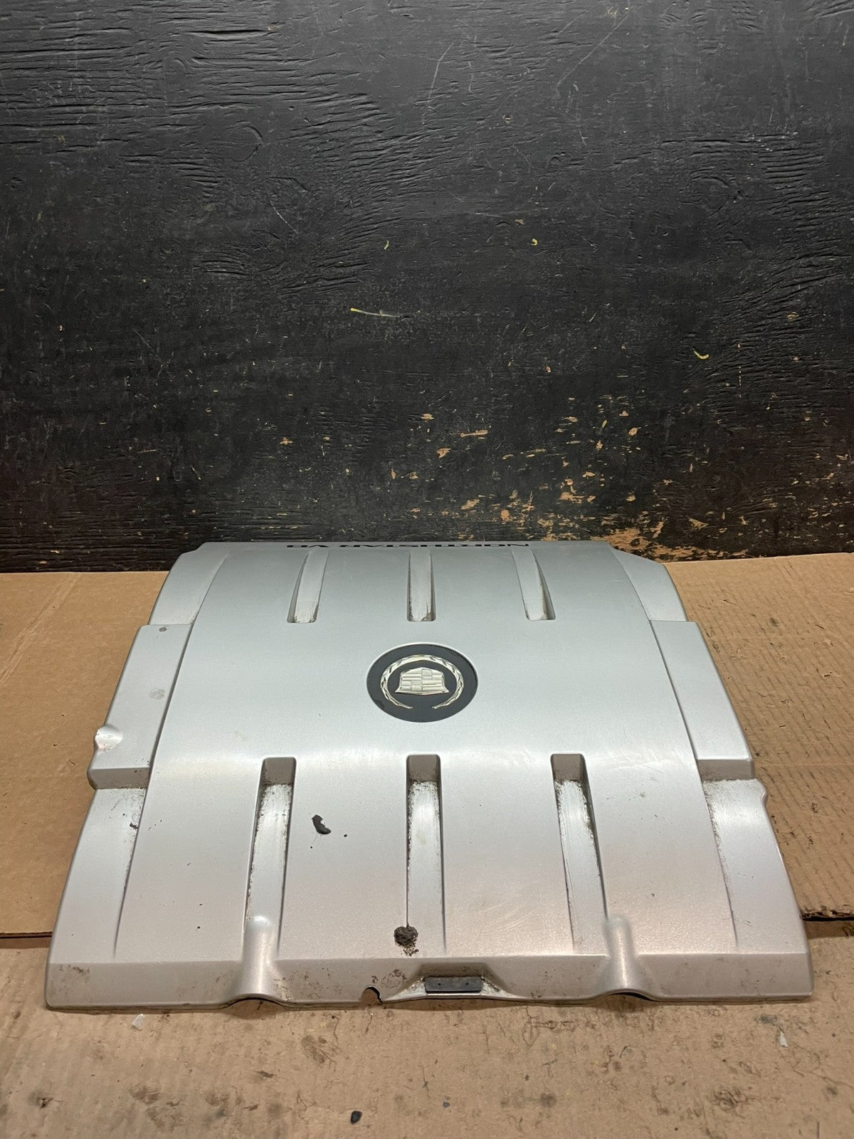 1997 to 2004 Cadillac Deville Seville Northstar Engine Motor Cover X9726 DG4