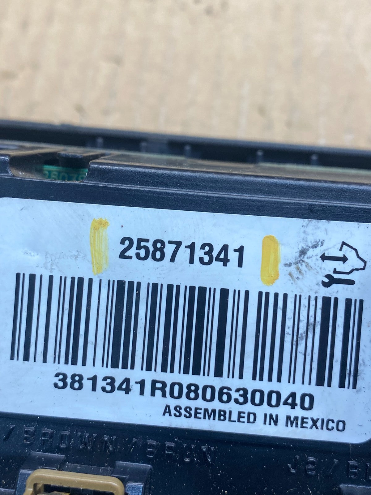 2007-2011 GMC Yukon Tahoe Automatic Climate Temperature Temp Control AD1530 DG5