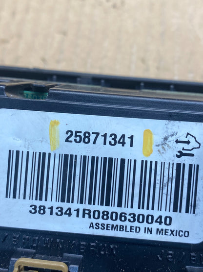 2007-2011 GMC Yukon Tahoe Automatic Climate Temperature Temp Control AD1530 DG5