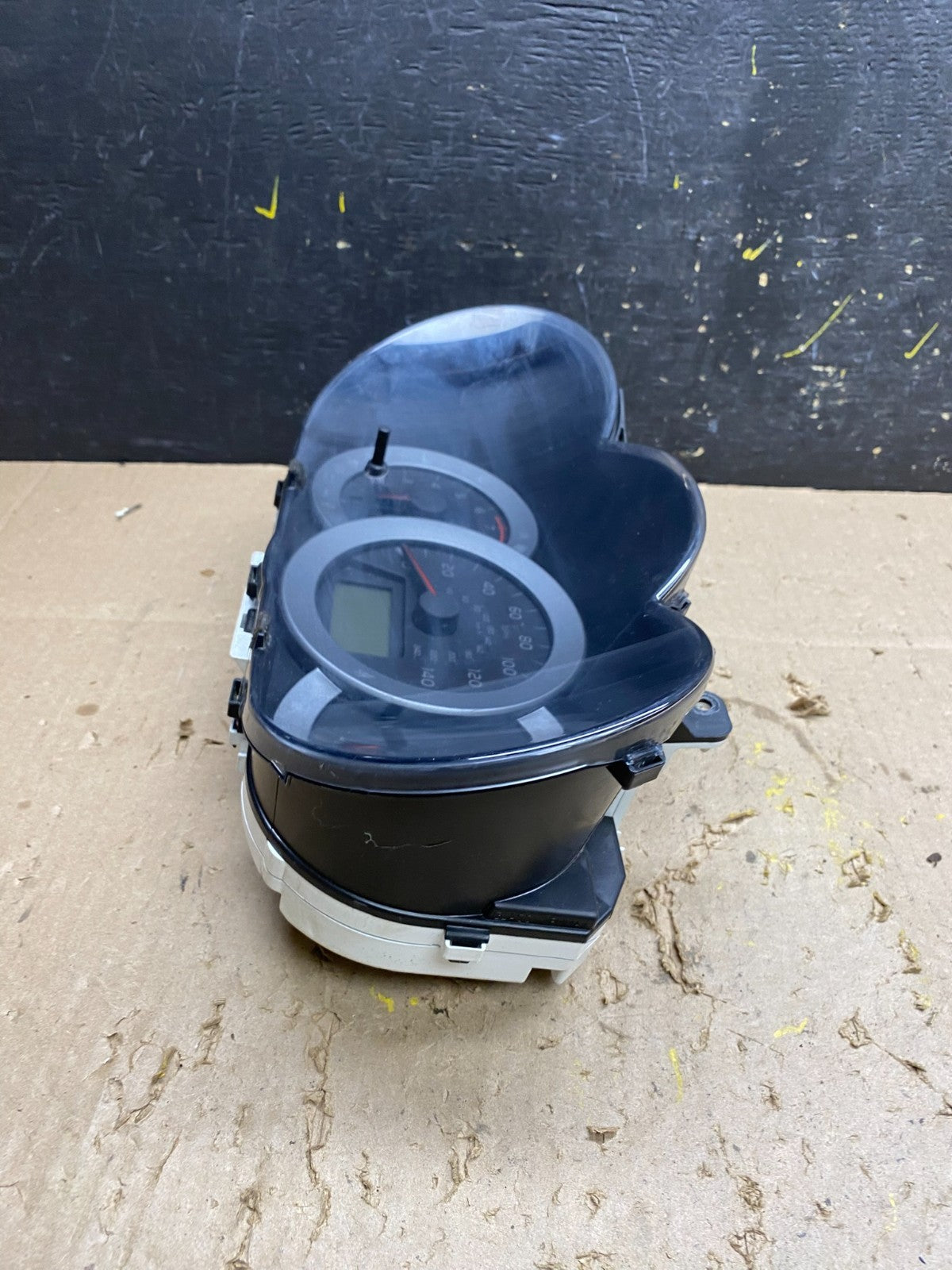 2010 to 2012 Toyota Rav4 Speedometer Instrument Gauge Cluster U5187 DG2