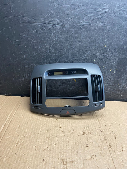 2007-2010 Hyundai Elantra Radio Heat AC Climate Control Air Vent Bezel AF6414 DG0