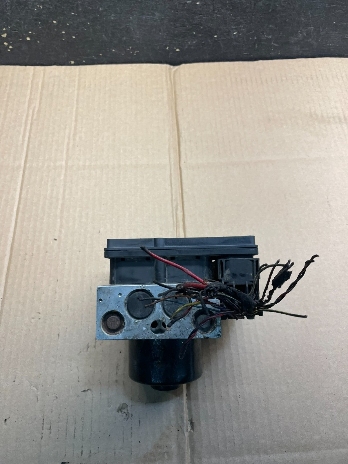 06-12 Mercedes R350,GL450,ML500 A2515452532 ABS AntiLock Brake Pump OEM X0999 DG2
