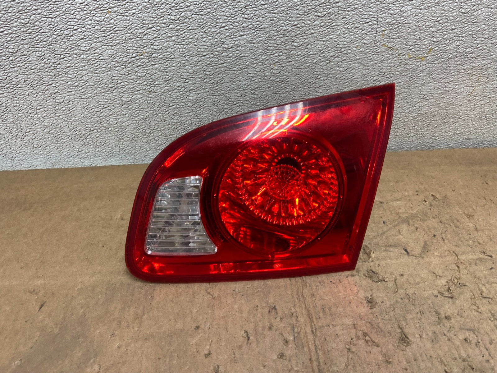 2007 2008 2009 Hyundai Santa Fe Right Passenger Tail Light Inner Oem Y7098 DW0