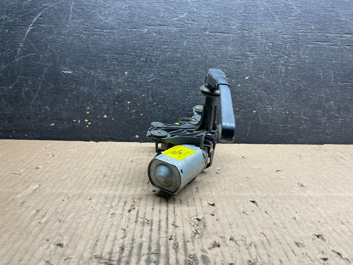2008 2009 Taurus X Rear Windshield Wiper Motor u9537 DG4
