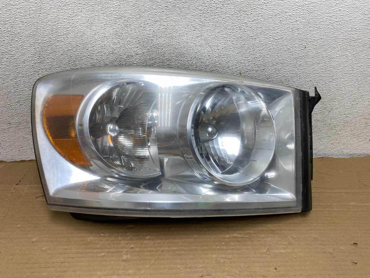 2006 to 2008 Dodge Ram 2500 Right Passenger Halogen Headlight AG8149 DW0