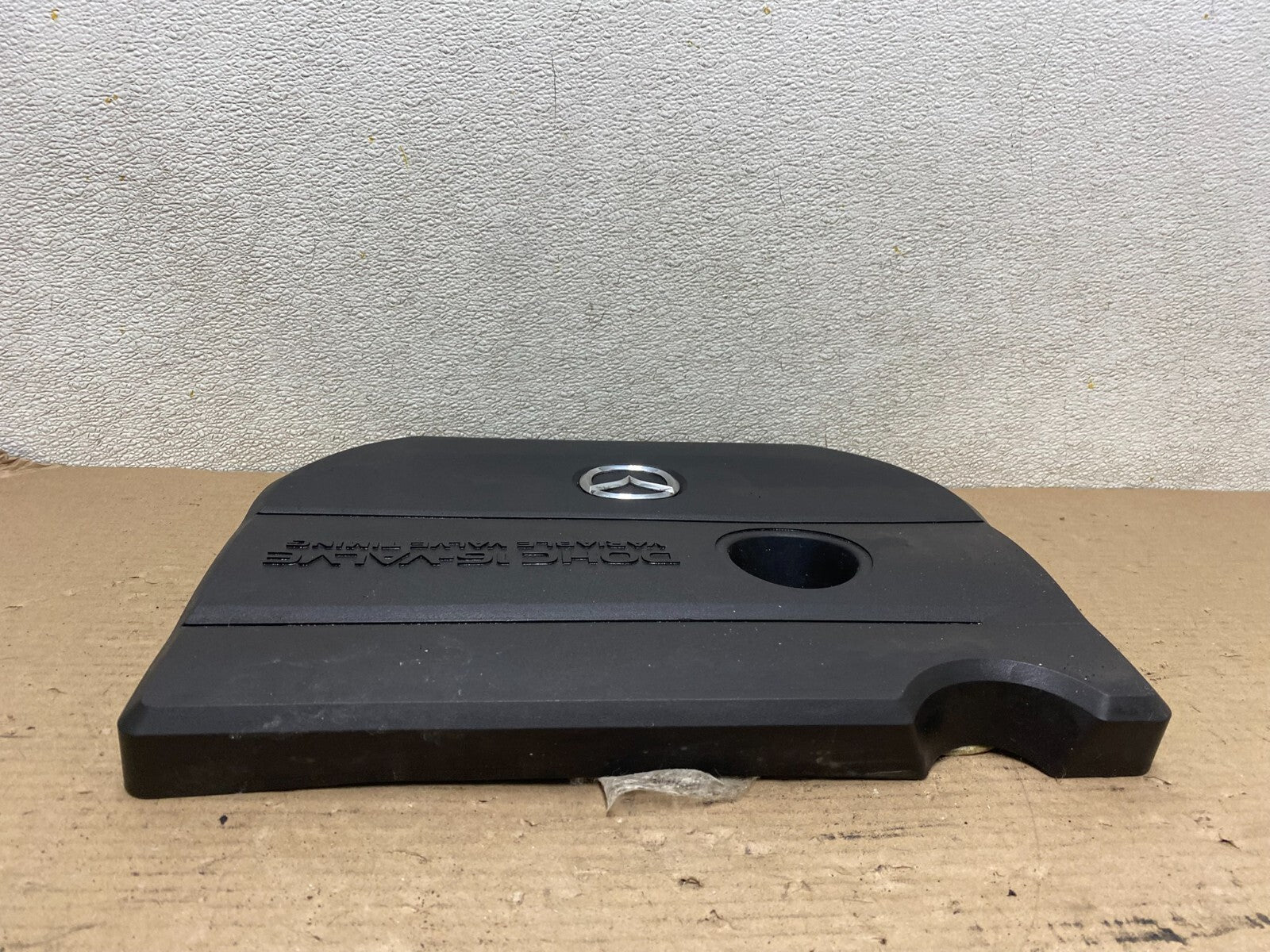 2004 to 2009 Mazda 3 DOHC 16 VALVE Engine Shield Top Cover G7142 DG Oem3