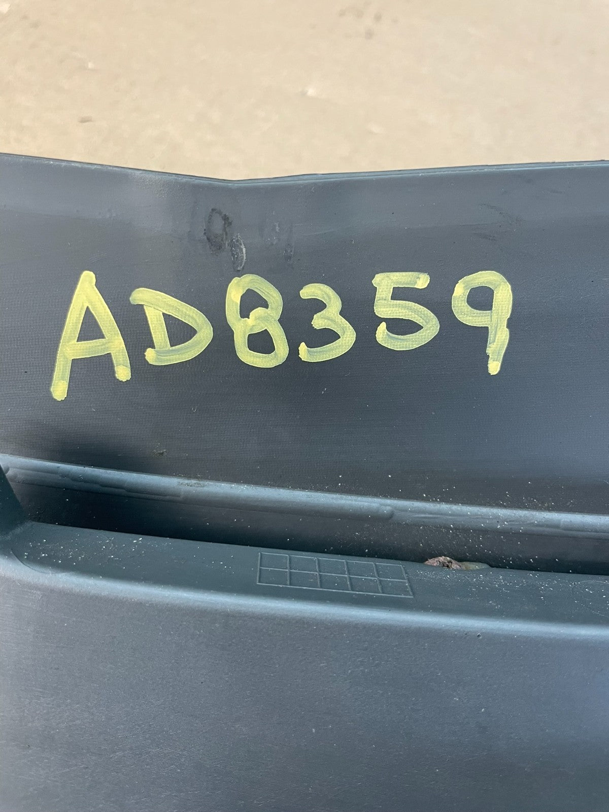 2002 2003 2004 Nissan Altima Front Upper Grill Grille AD8359 DG5