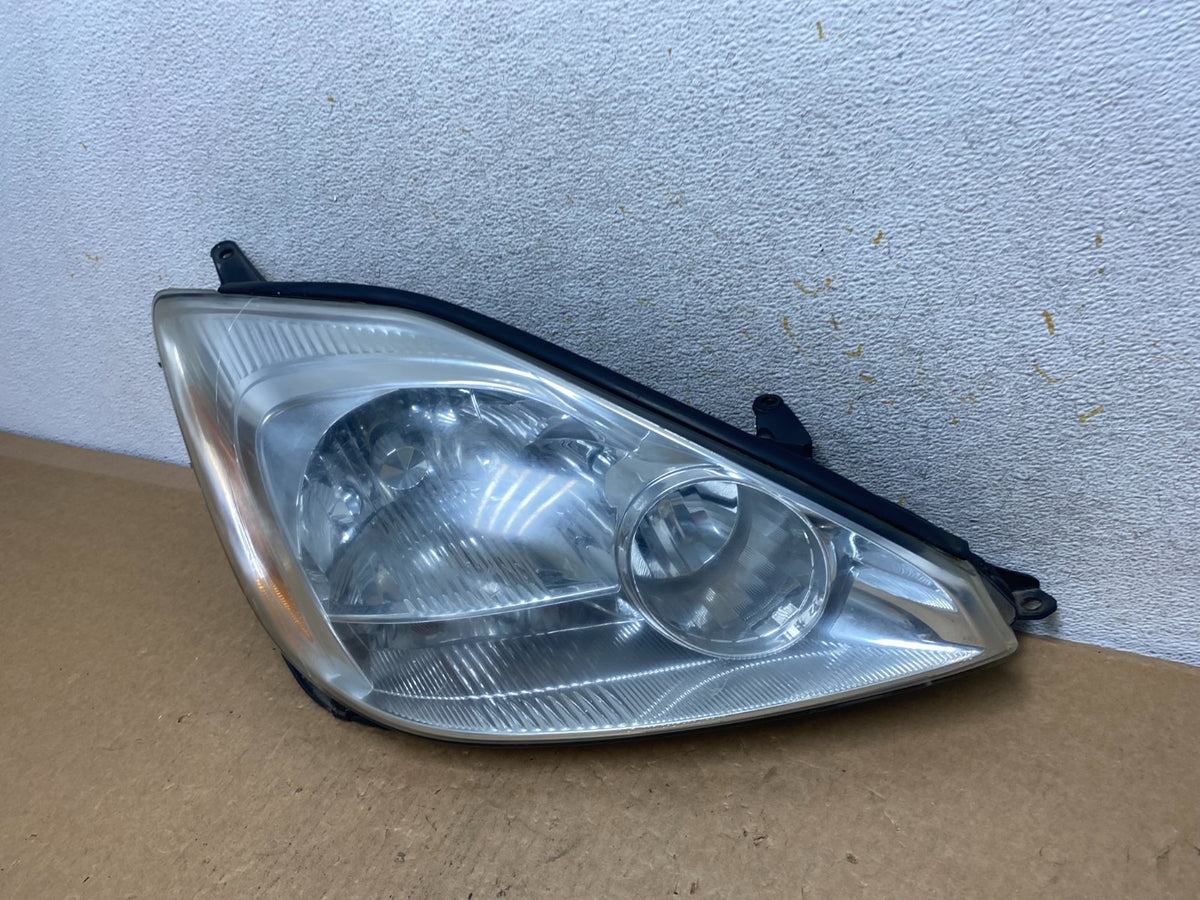 2004-2005 Toyota Sienna Right Passenger Halogen Headlight AI3462 DW1