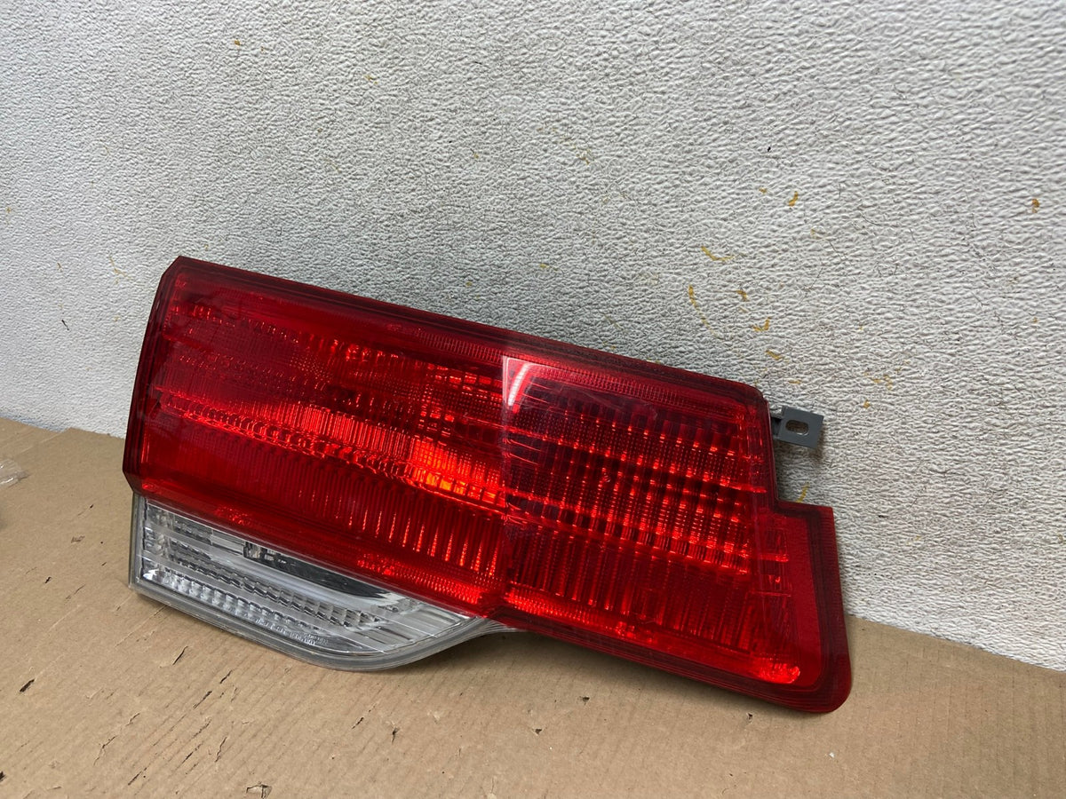 2008 to 2010 Honda Odyssey Left Driver LH Side Tail Light Inner AH5792 LK2
