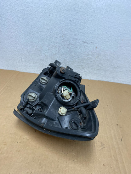 2005 to 2006 Kia Sportage Right Passenger RH Halogen Headlight AD2797 DW6