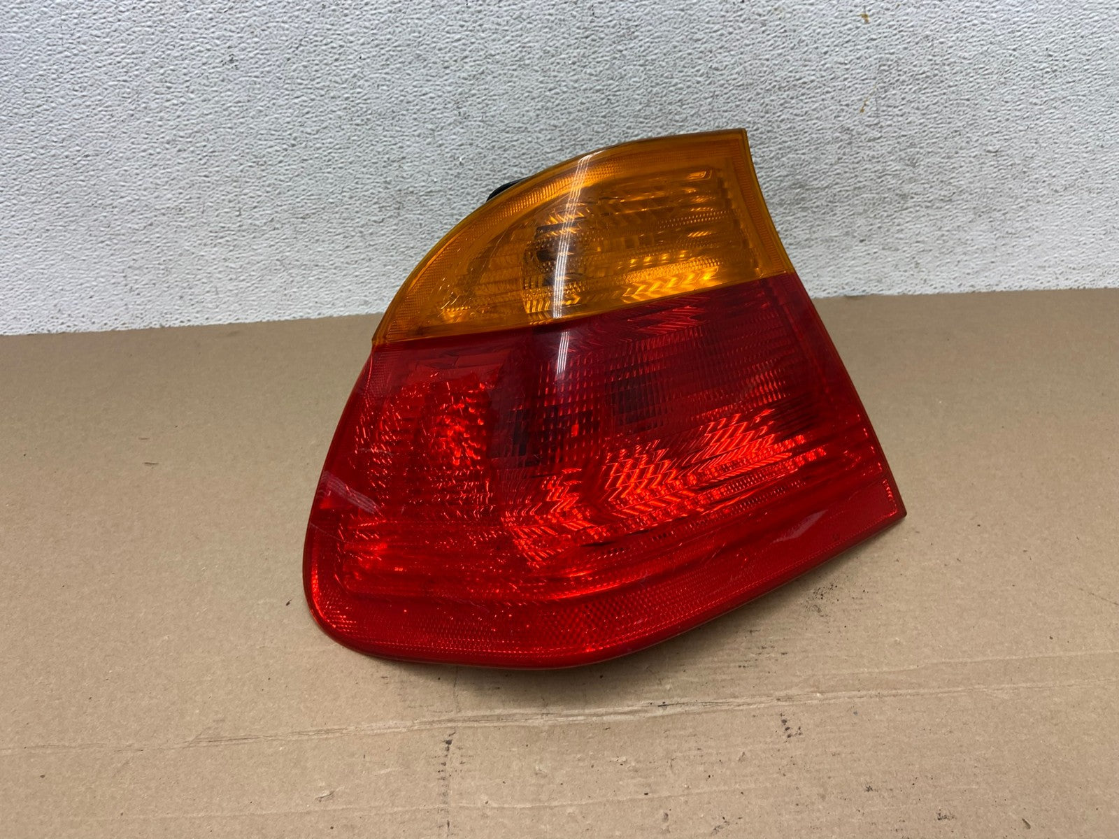 1999-2001 BMW 325i 330i E46 Left Driver LH Tail Light AF4389 LK0