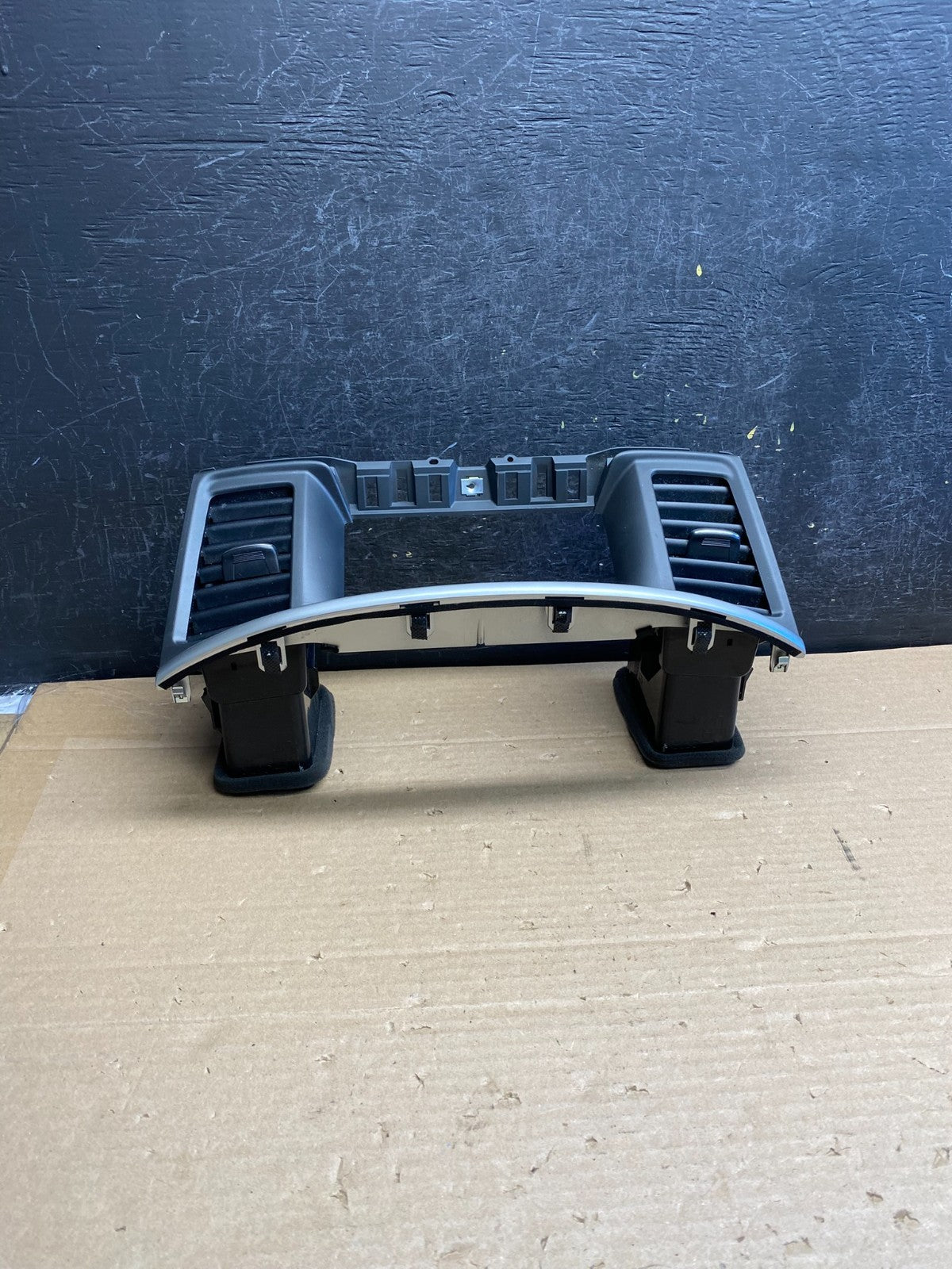 2013 to 2020 Nissan Pathfinder Center Dash Radio Trim Bezel Surround ag6254 DG0