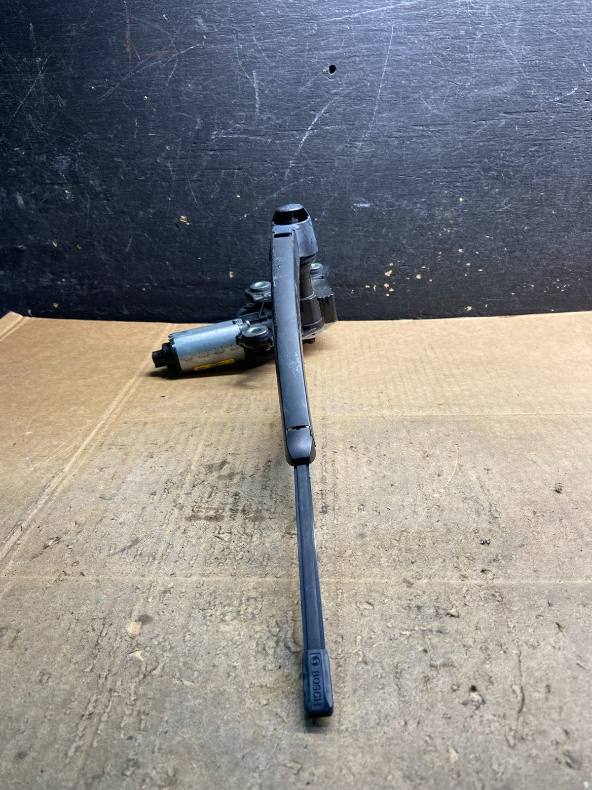 2011 to 2016 Volkswagen Tiguan Rear Window Wiper Motor Y4161 DG2