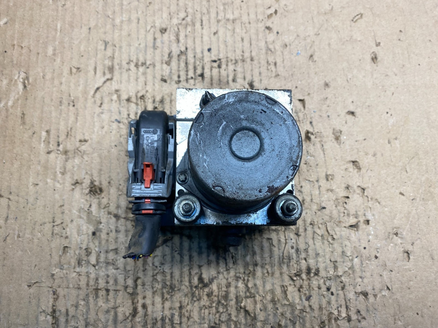 2007 to 2008 Audi A4 S4 ABS Anti-Lock Brake Pump 8e0910517j OEM v0775 DG4