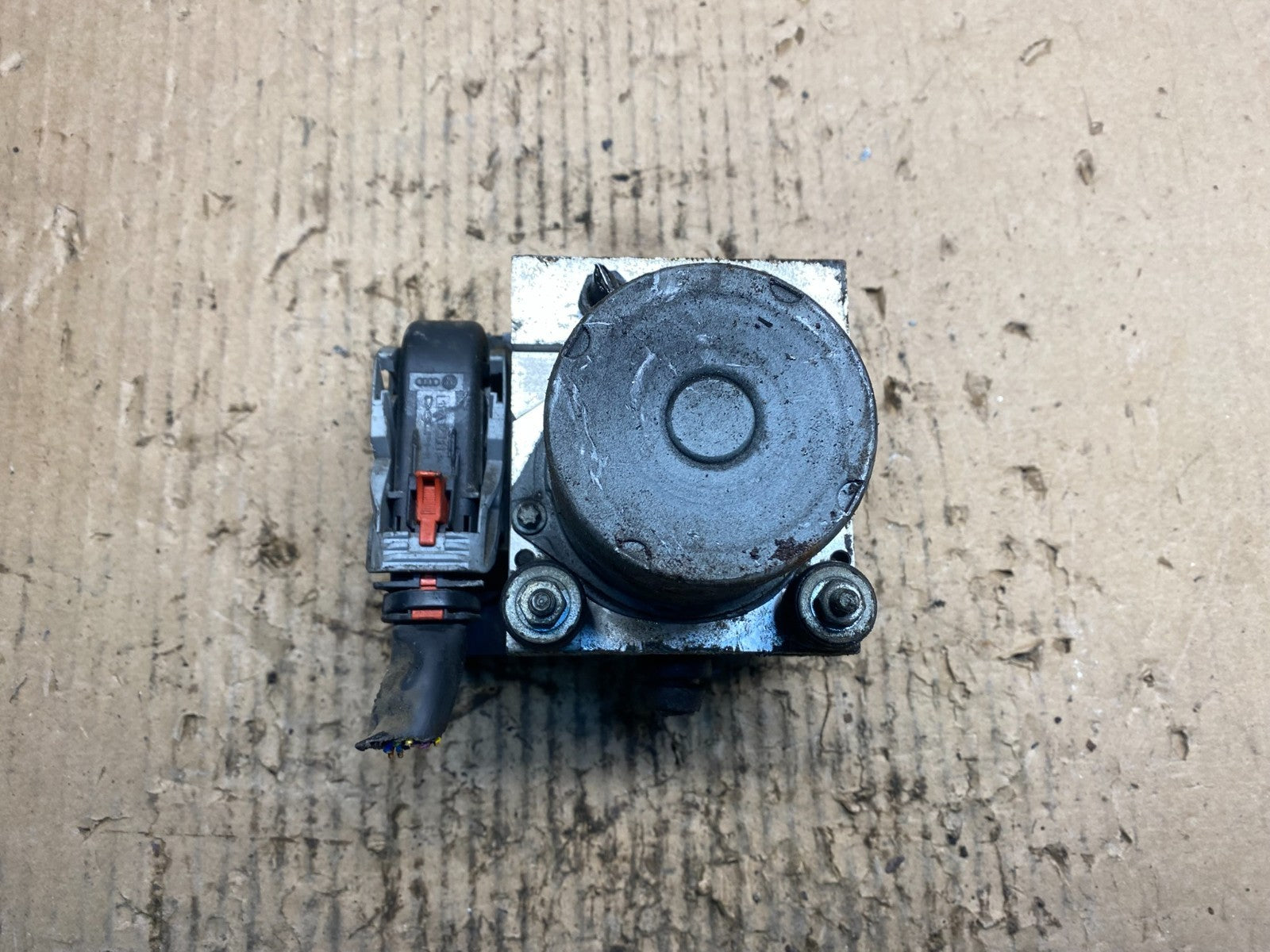 2007 to 2008 Audi A4 S4 ABS Anti-Lock Brake Pump 8e0910517j OEM v0775 DG4