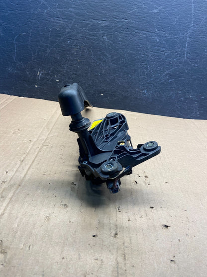 2011 to 2019 Ford Explorer Rear Windshield Wiper Motor AE2319 DG4