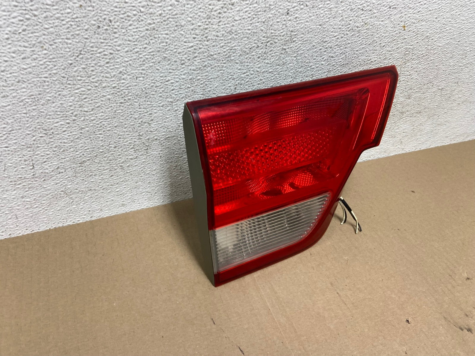 2011-2013 Jeep Grand Cherokee Left Driver Side Lh Inner Tail Light AE6929 LK2