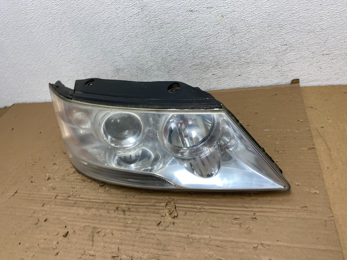 2009 to 2010 Hyundai Sonata Right Passenger RH Side Headlight Halogen AD4377 DW1