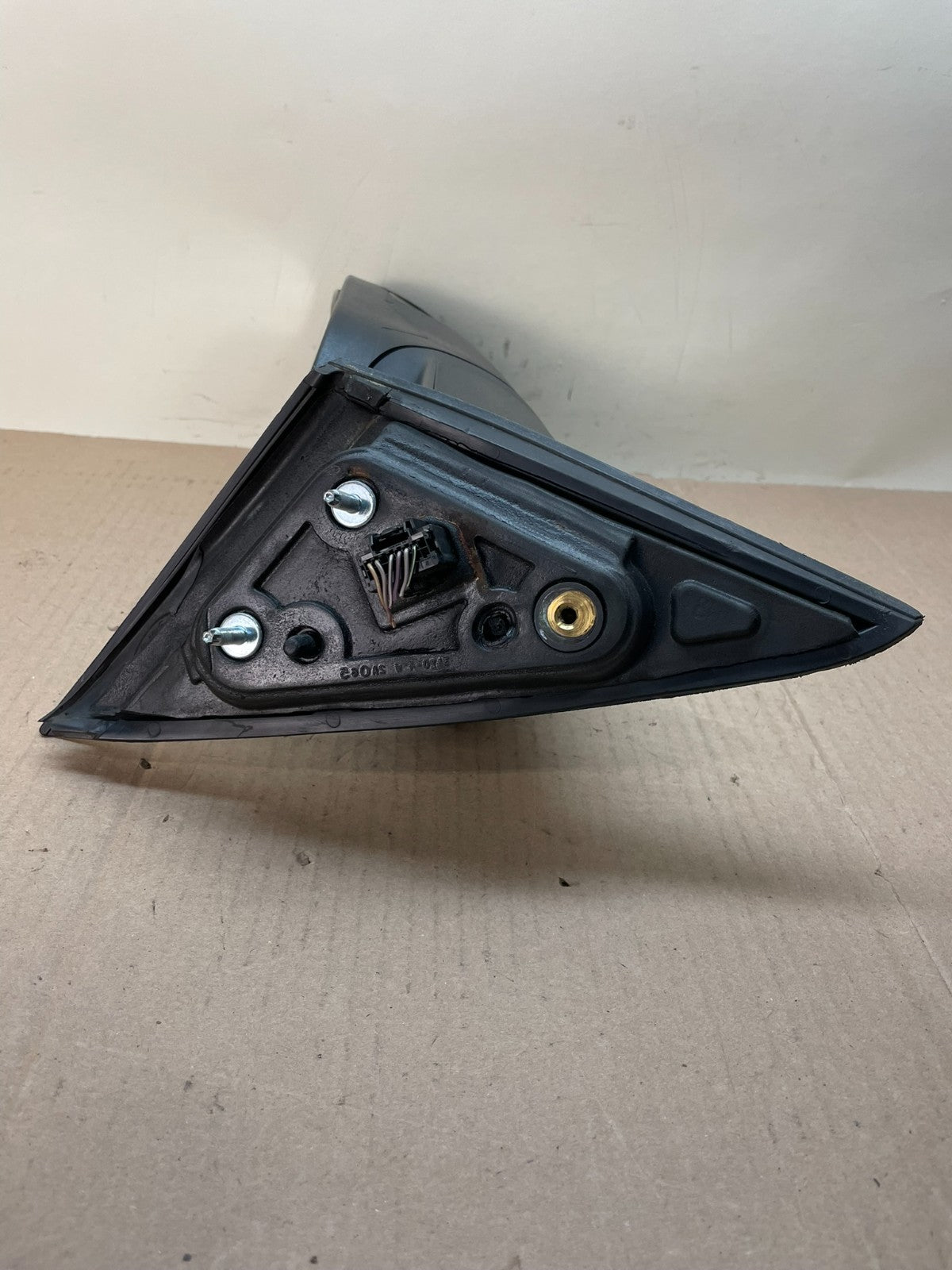 2010 to 2018 Ford Taurus Right Passenger View Door Mirror AJ0750 DG4