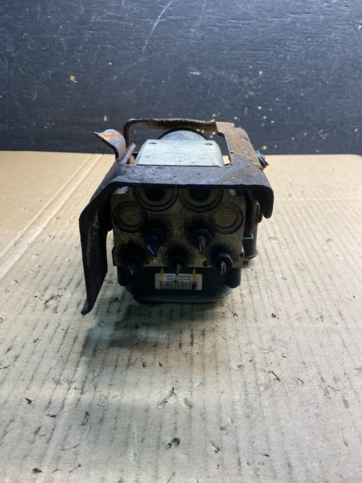 2003 - 2005 Chevrolet Silverado GMC Sierra ABS Anti-Lock Brake Module AB2715 DG3
