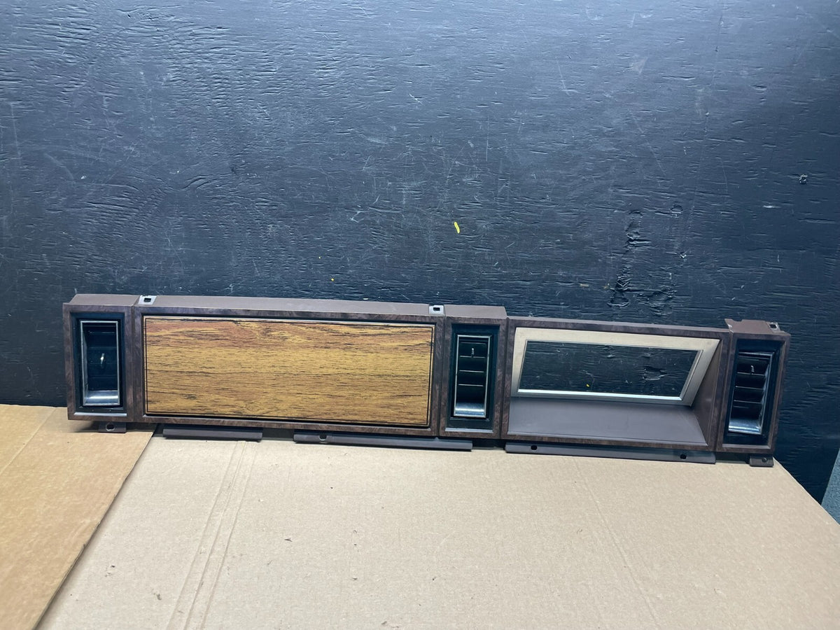 1983 Chrysler Lebaron Woodgrain Dashboard Bezel 4220235 I56080