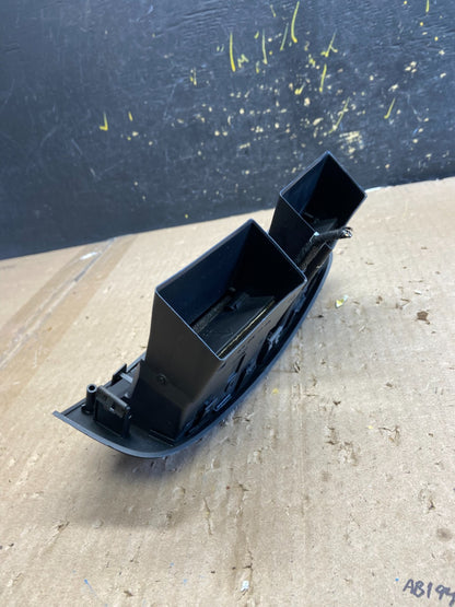 2004 to 2009 Cadillac SRX Front Center Dash A/C Air Vent AB2244 DG4