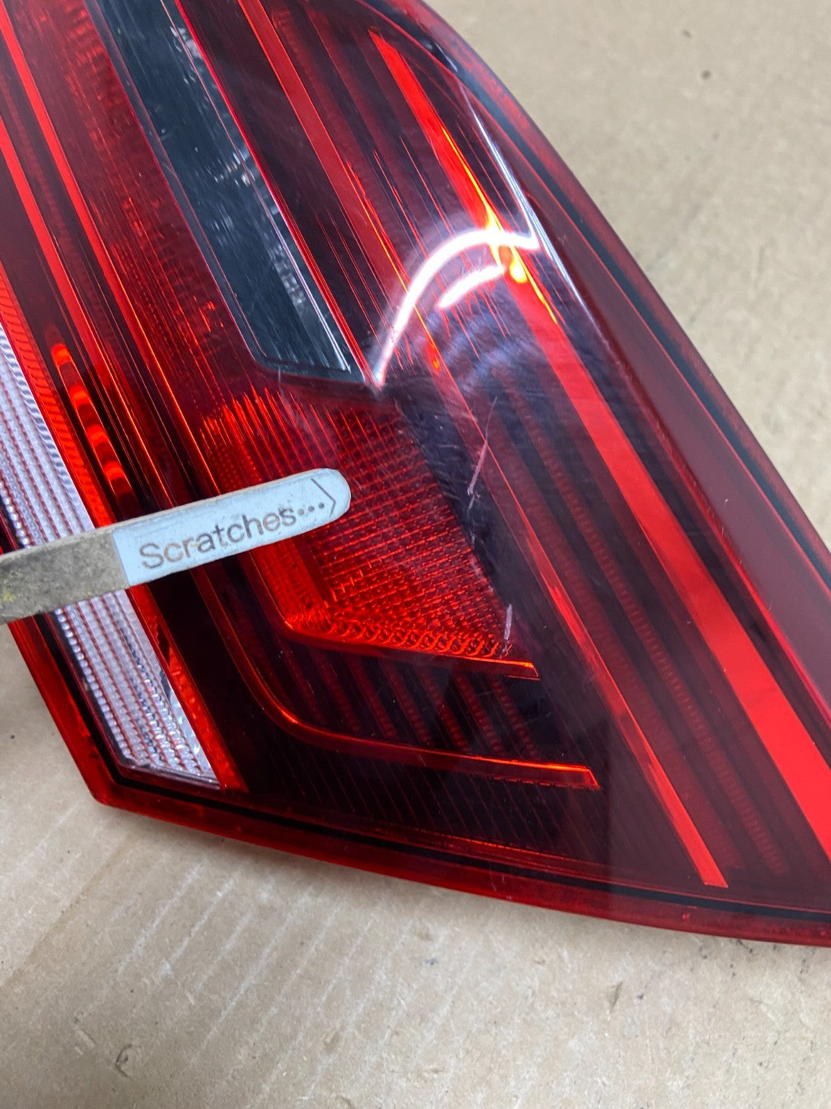 2013 - 2017 Volkswagen CC Right Passenger RH Side Inner Tail Light AF9703 DW3