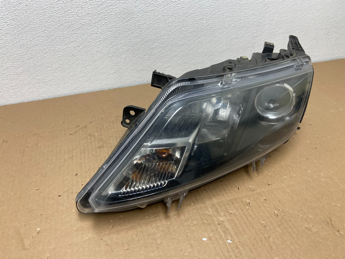 2010 2011 2012 Ford Fusion Left Driver LH Side Headlight Halogen AB6453 DW2