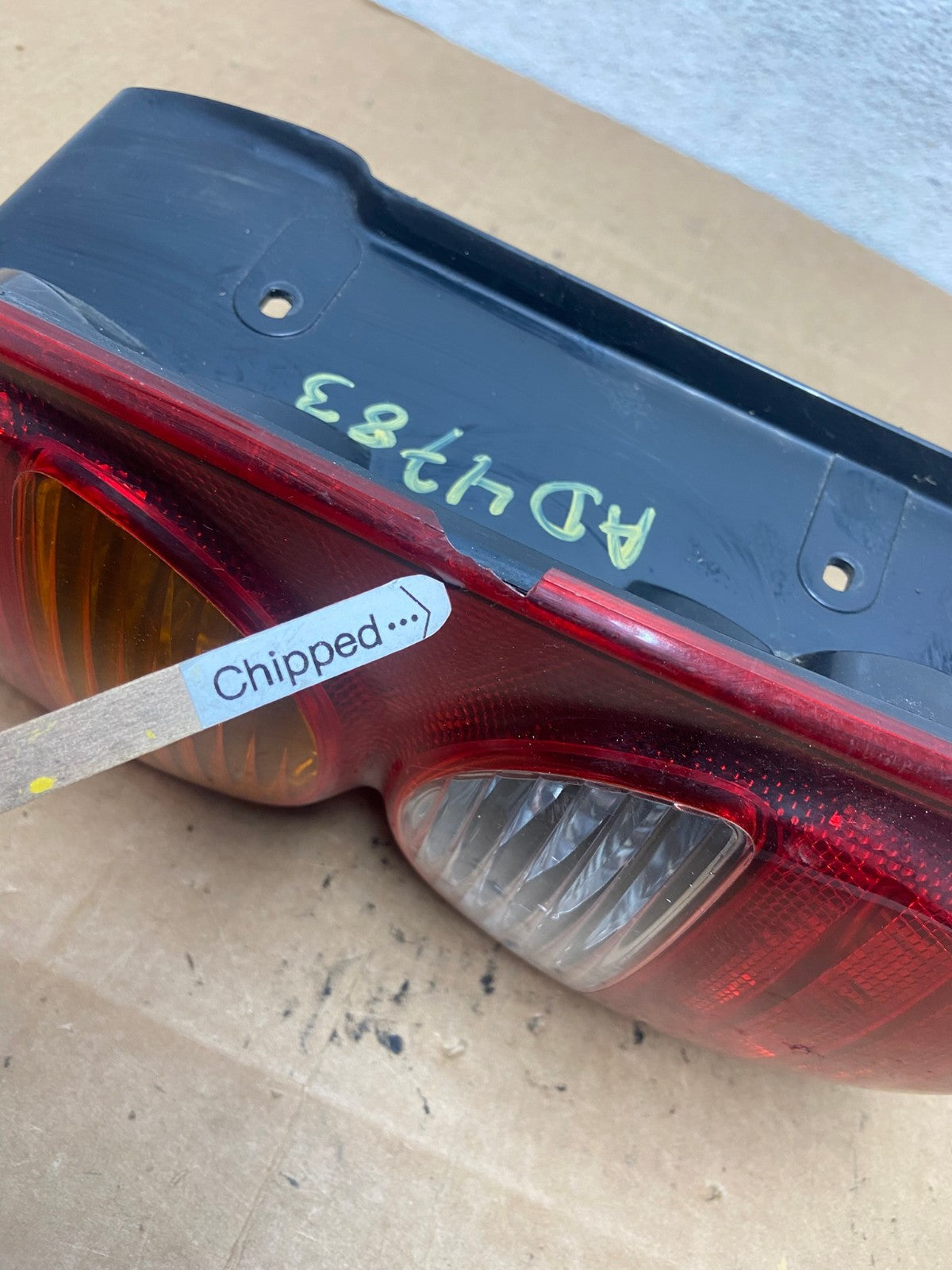 2002 2003 2004 Jeep Liberty Left Driver LH Side Tail Light AD4783 LK3