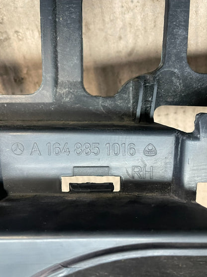 2013-2016 Mercedes GL450 X164 Front Right Bumper Bracket Support Frame OEM i78357