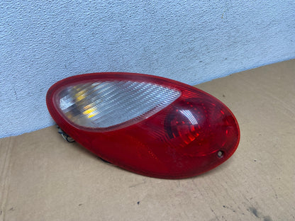 2006 to 2010 Chrysler PT Cruiser Left Driver LH Tail Light AD2637 LK0