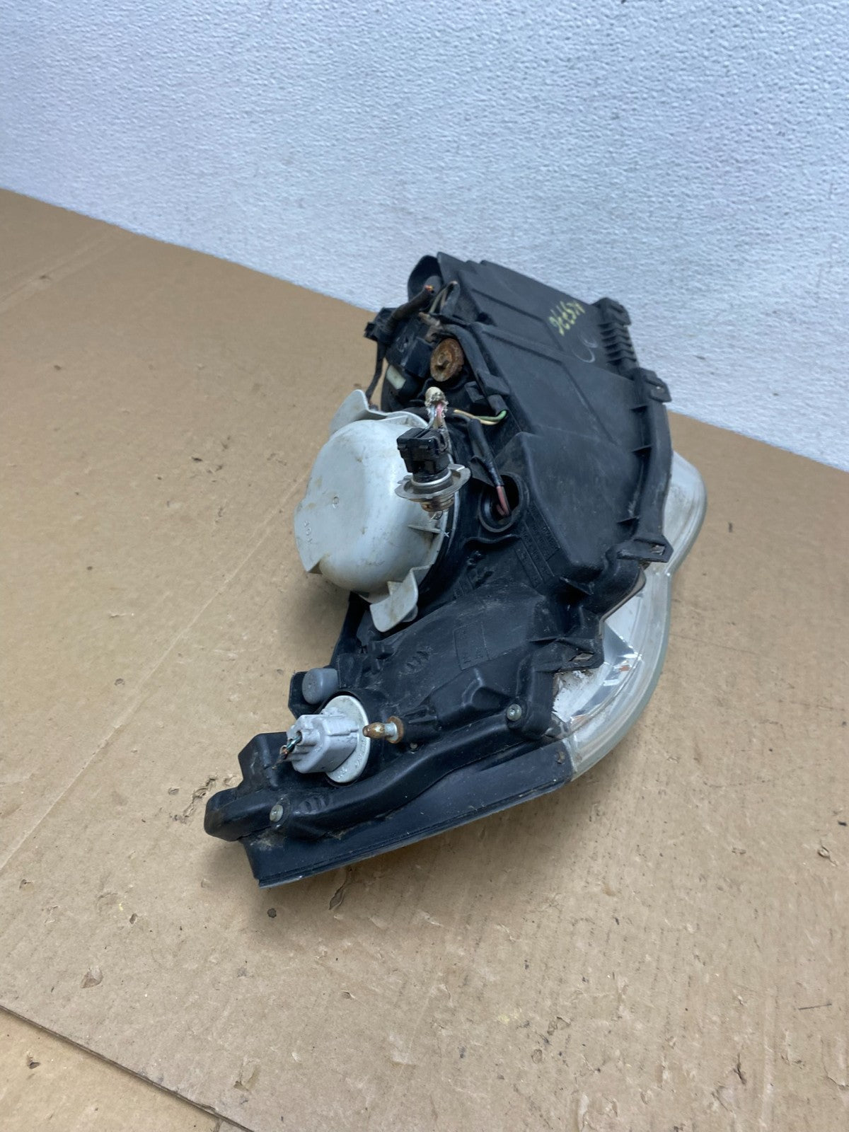2006 to 2007 Subaru Legacy Left Driver LH Side Headlight AC5776 DW11