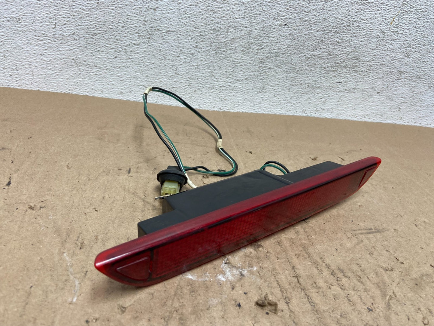 2005 to 2010 Honda Odyssey 3RD Brake Tail Light AE6479 DG2
