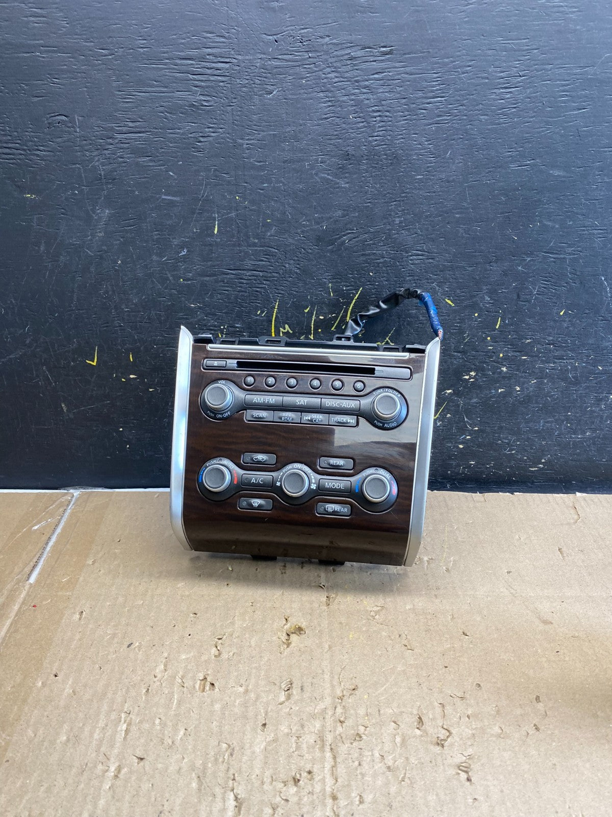 2013 to 2016 Nissan Pathfinder Radio Temperature Climate Control OEM ab2232 DG0