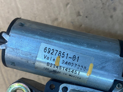 2000 to 2006 BMW X5 E53 Rear Windshield Wiper Motor OEM AC6846 DG4