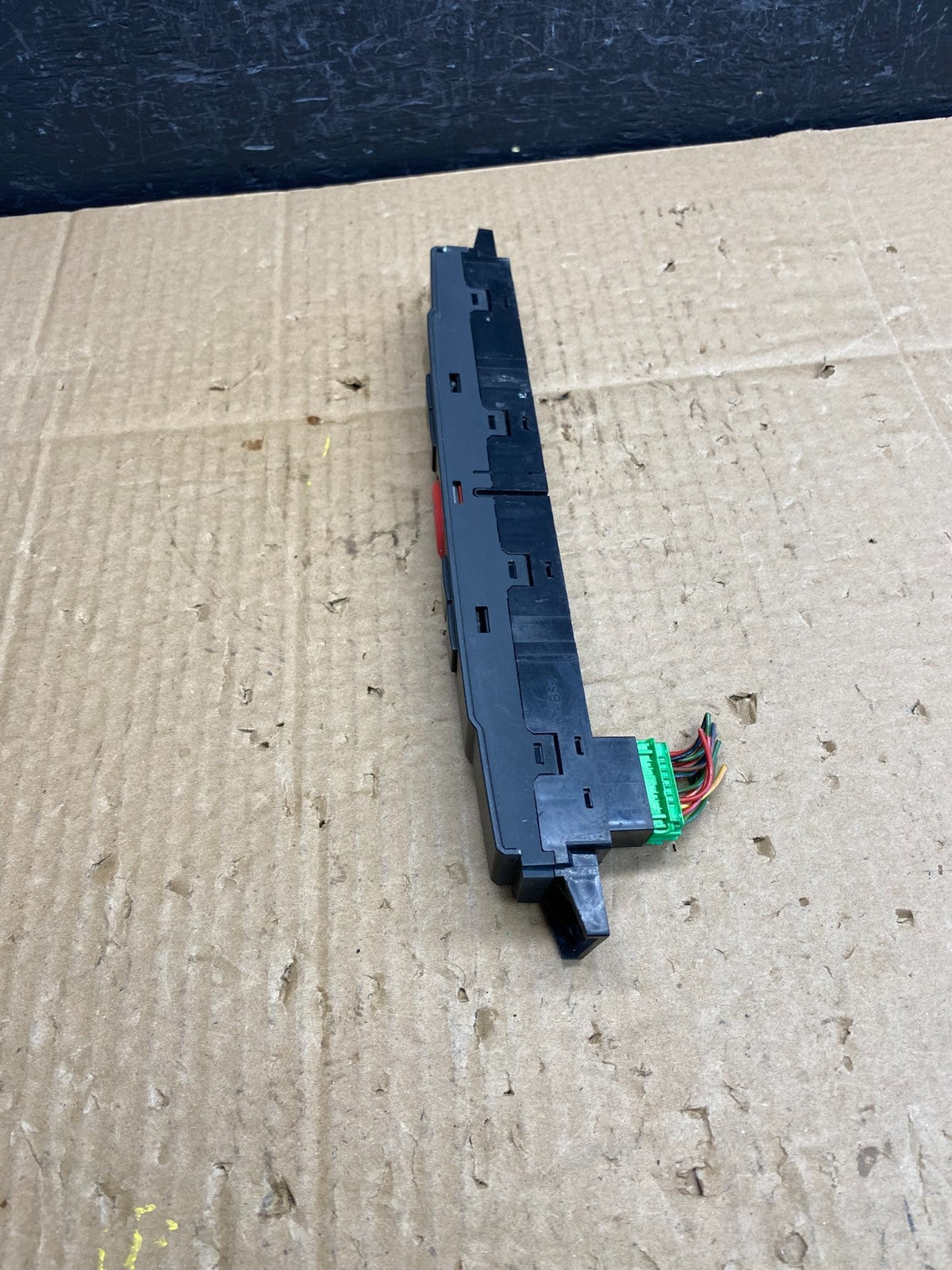 2008-2009 Land Rover Sport Dashboard Hazard Door Lock Switch AC9550 DG2