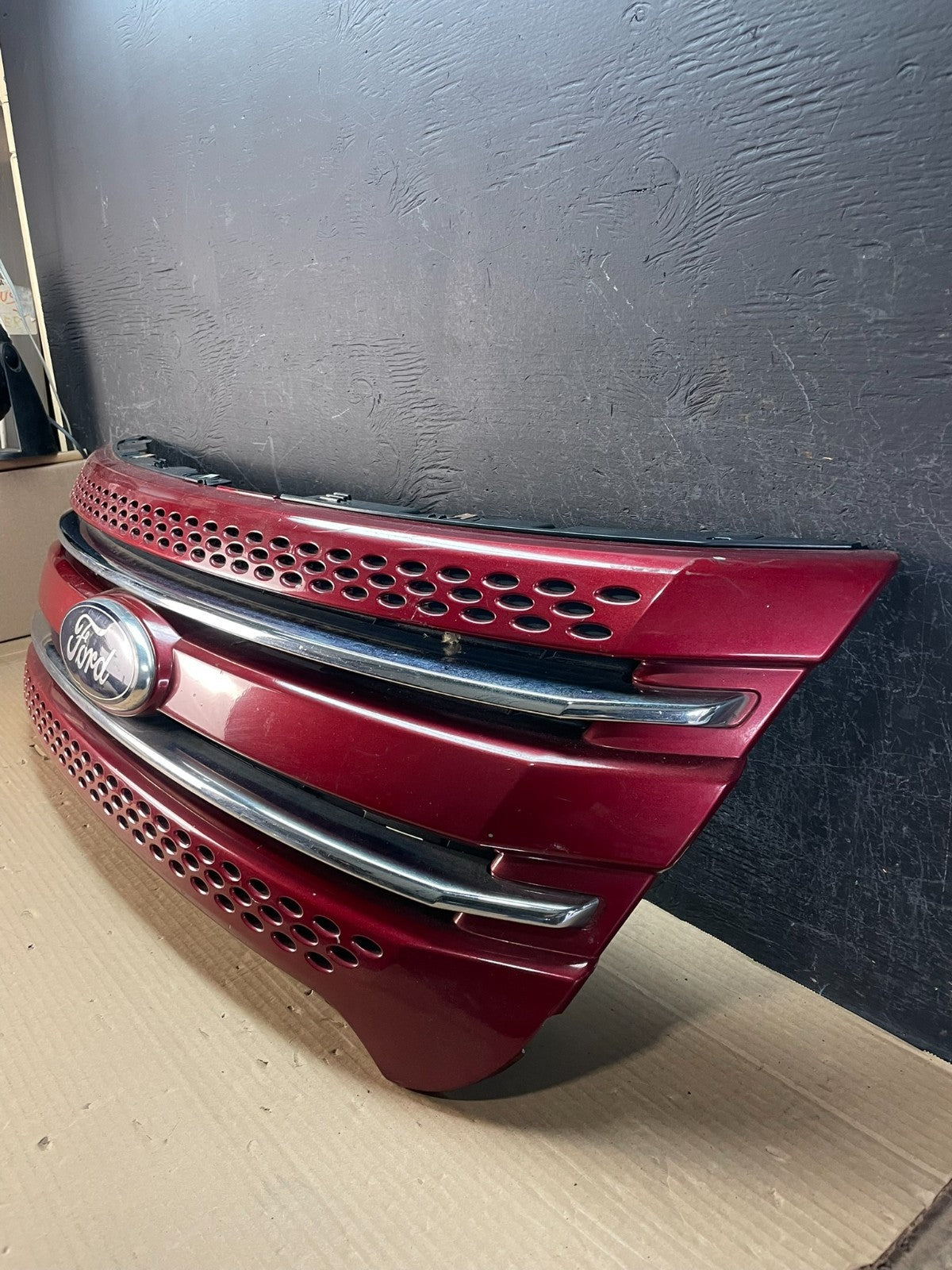 2011 to 2015 Ford Explorer Upper Front Grill Grille AF3348 DW1
