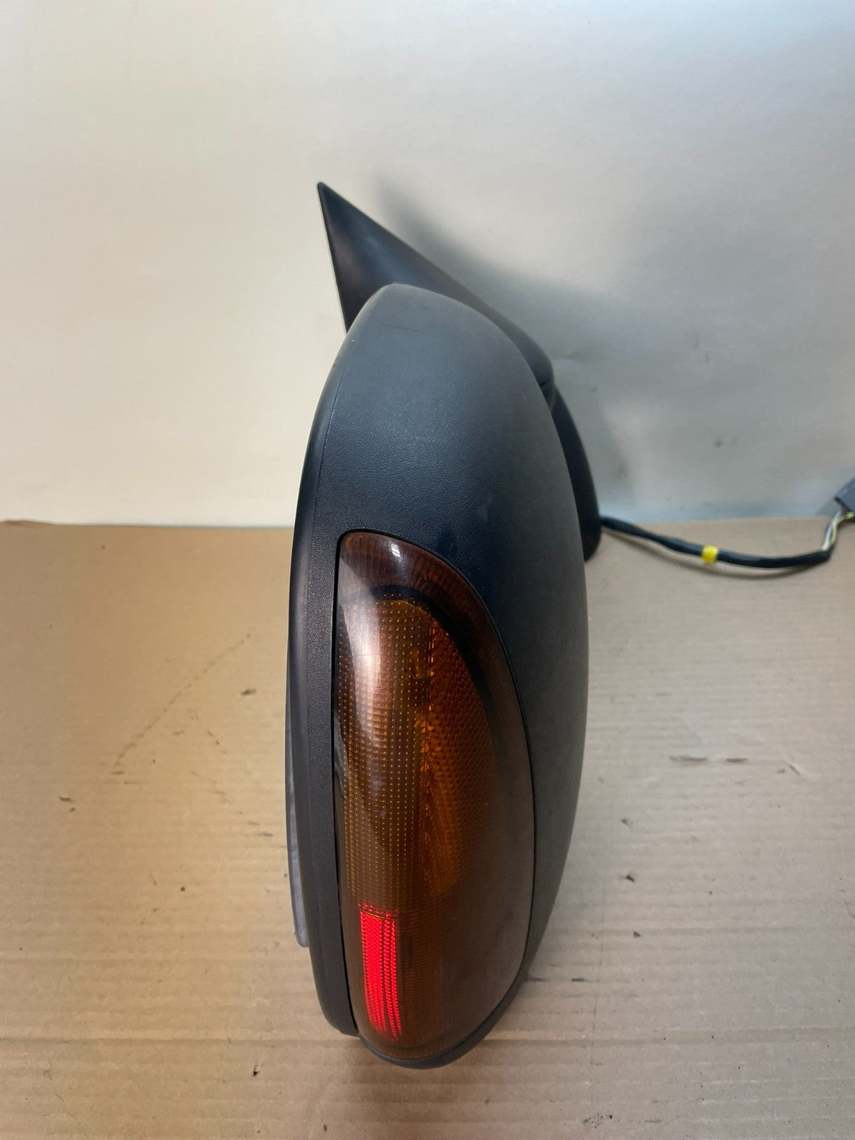 1999 to 2007 Ford F250 F350 F550 Duty Right Passenger Turn Sgn Mirror AH8702 DG8