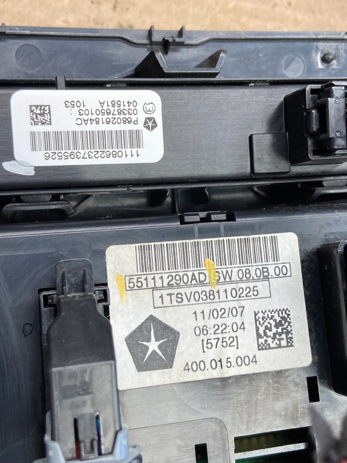 2009 to 2012 Dodge Ram 1500 Center Dash Radio Screen Climate Panel AF2217 DG5