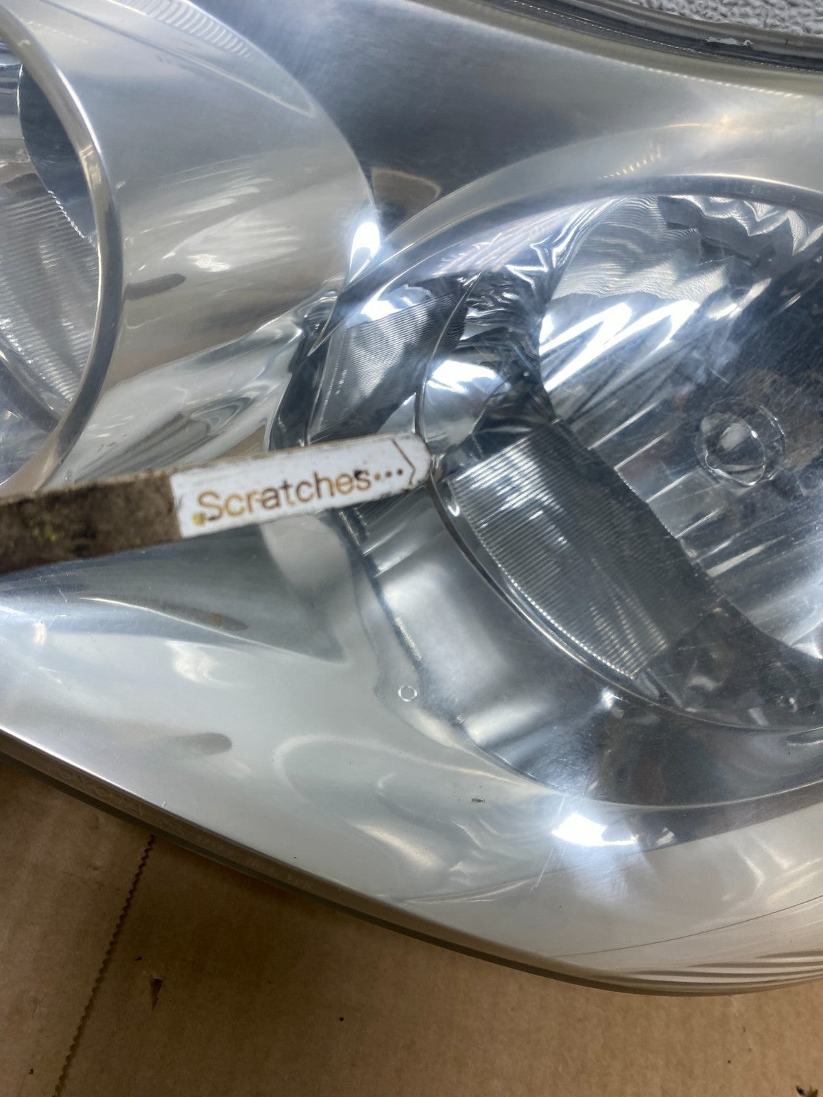 2003 to 2004 Toyota Corolla Left+Right Side Set Headlights AI6514 DW4