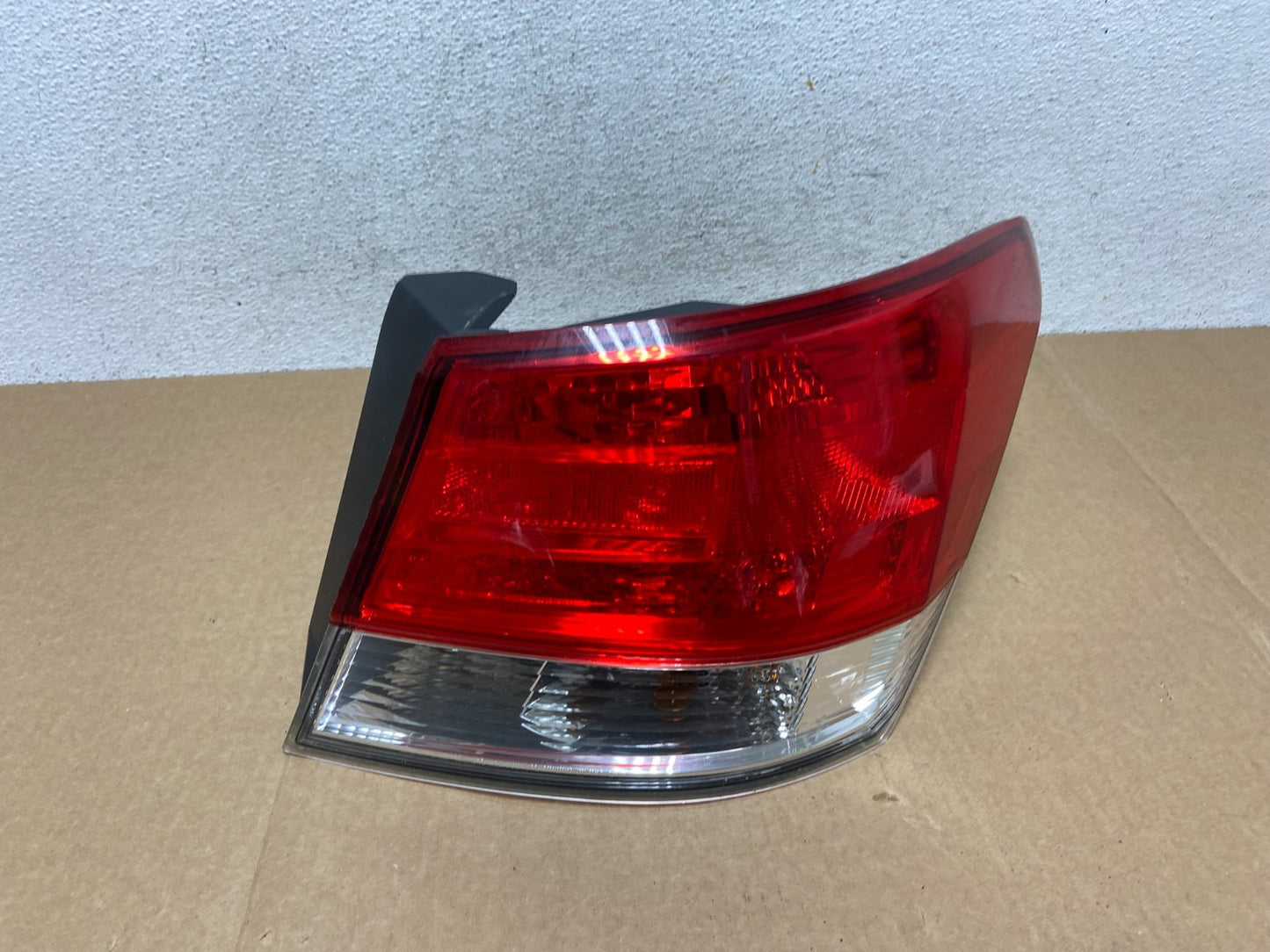 2010 to 2014 Subaru Legacy Right Passenger Rh Side Tail Light AF9491 DW0