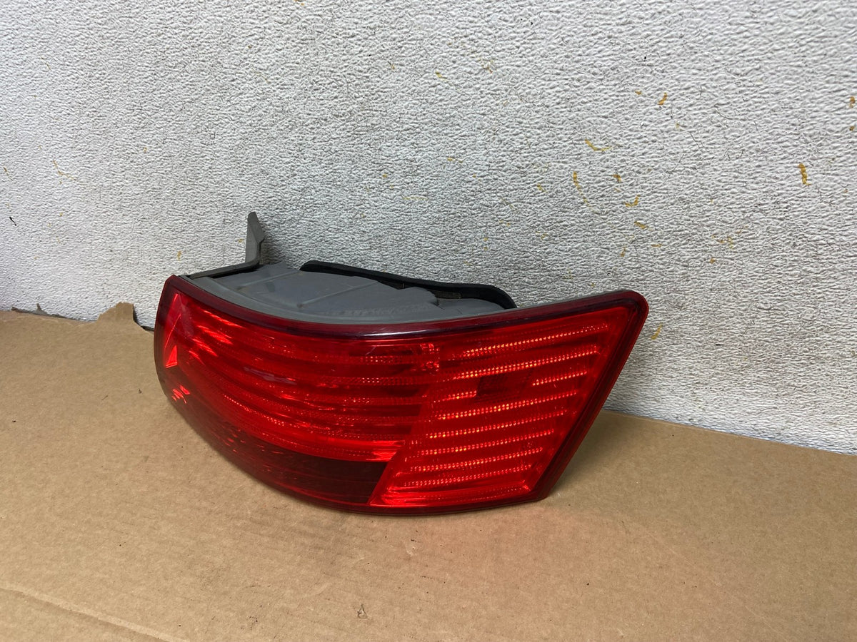 2009 to 2010 Hyundai Sonata Right Passenger Side Tail Light AH7746 LK2