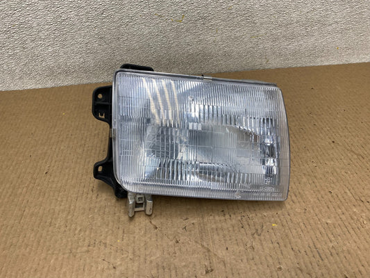 1998 1999 Nissan Frontier Right Passenger Side Headlight Halogen Lamp W5075 DW0