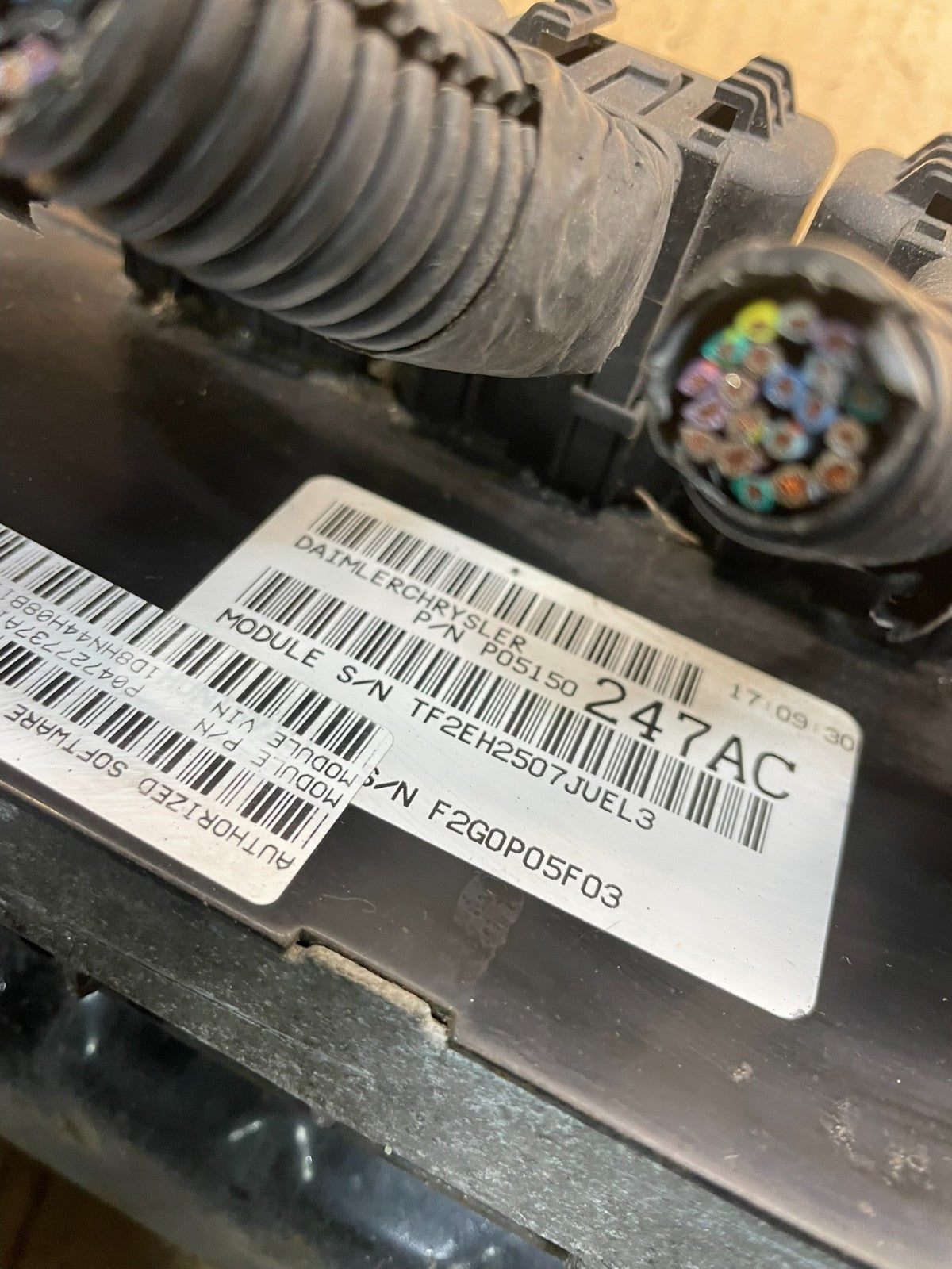 2008 Dodge Caravan 3.3L Engine Control Module p04727737ai X1049 DG3