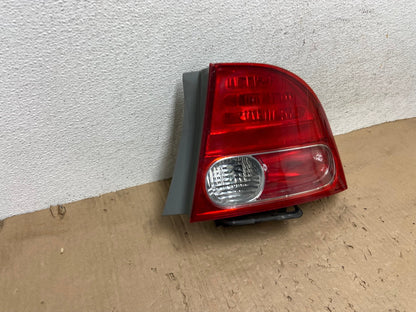 2006 2007 2008 Honda Civic Right Passenger Rh Side Tail Light AE9280 LK2