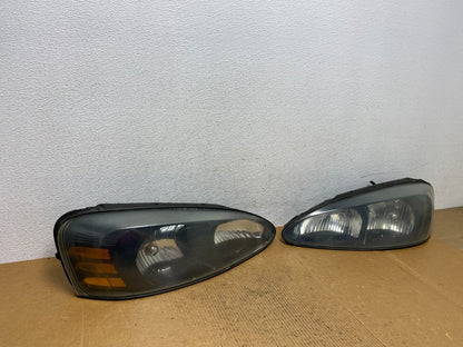 2004 to 2008 Pontiac Grand Prix Left+Right Side Black Headlights AE0311 DW2