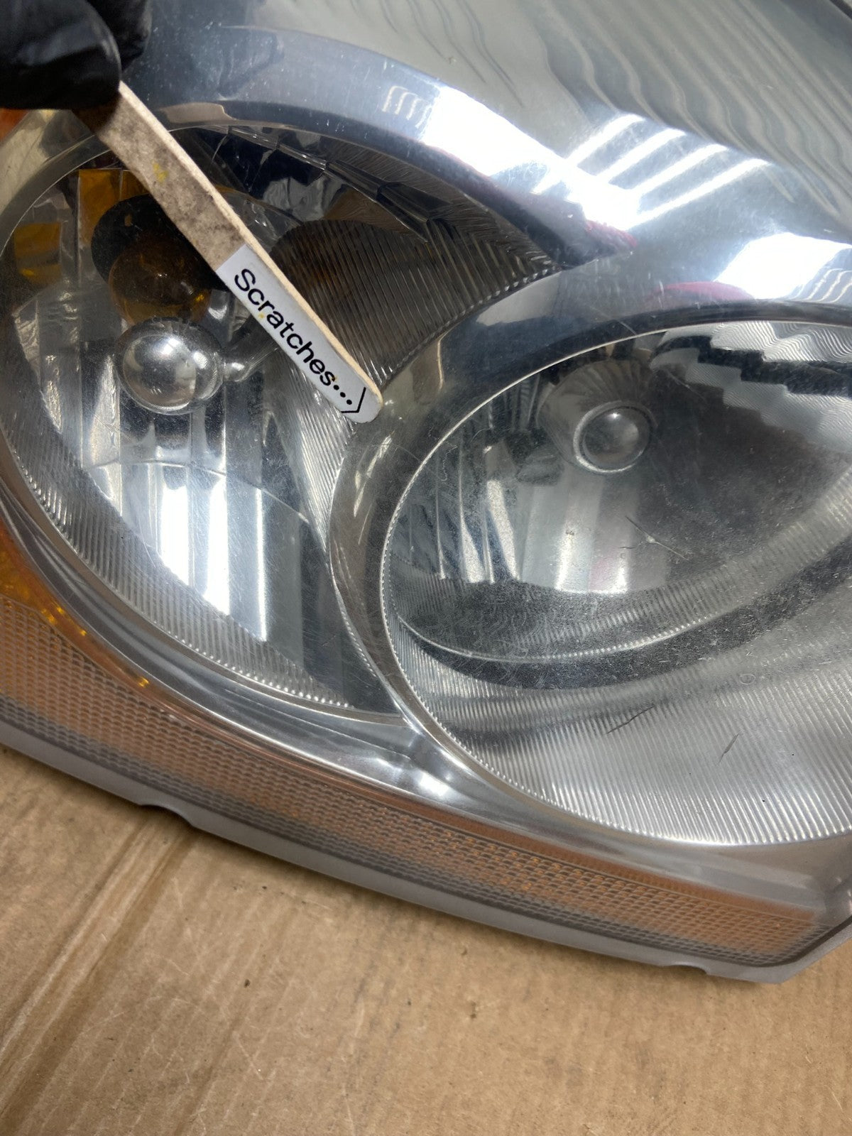 2004 2005 2006 Dodge Durango Right Passenger RH Headlight OEM AA5317 DW3