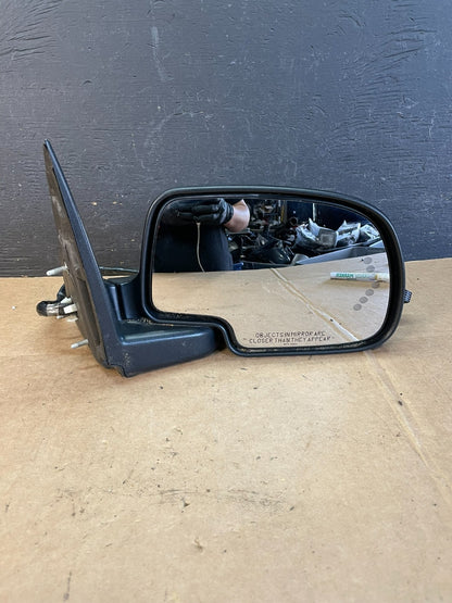 2003-2006 Chevrolet Tahoe Suburban Right Passenger Turn Door Mirror AE0975 DW8